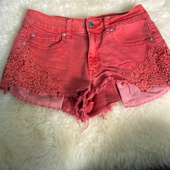 Shorts - Picture 1 of 2